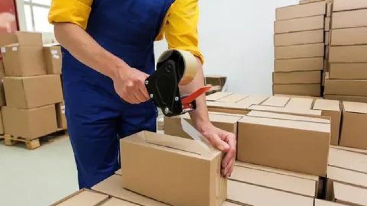 Commercial Movers and Packers in Dubai