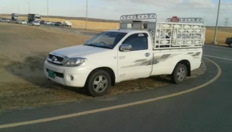 3 ton pickup for rent in dubai