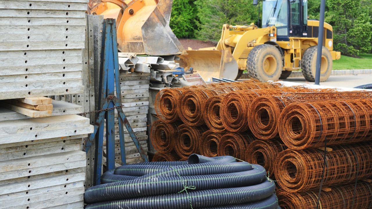 Building Material Transportation Services in Dubai