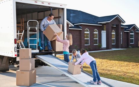 Expert Movers and Packers in Dubai